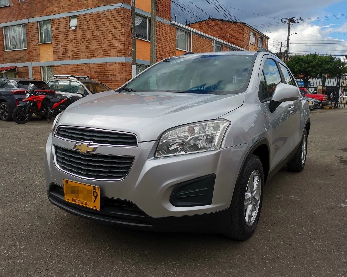 Caminhonete Chevrolet Tracker 2016 ls en Bogotá — foto 11