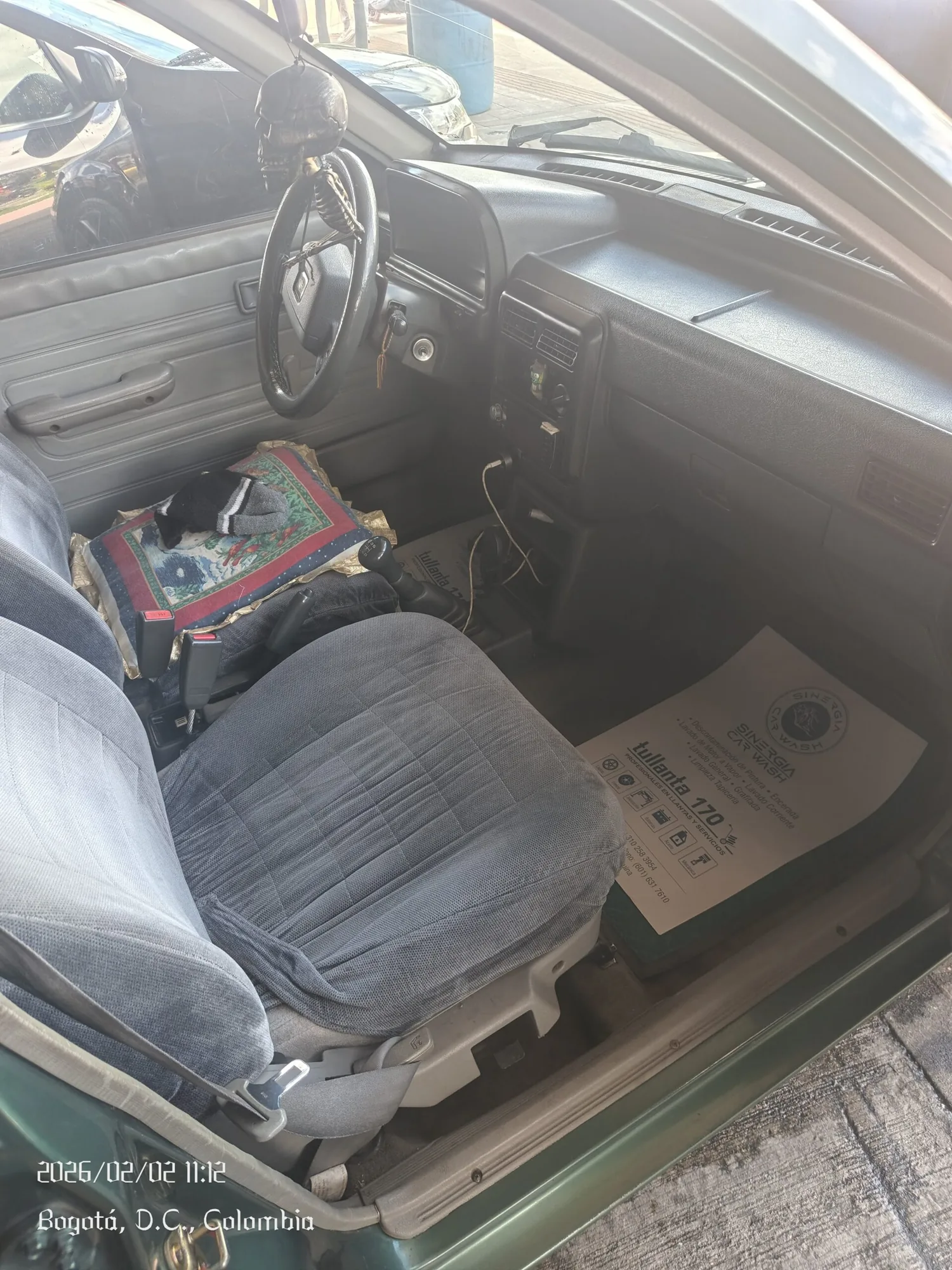 Sedán Ford Festiva 1998 en Bogotá — foto 7