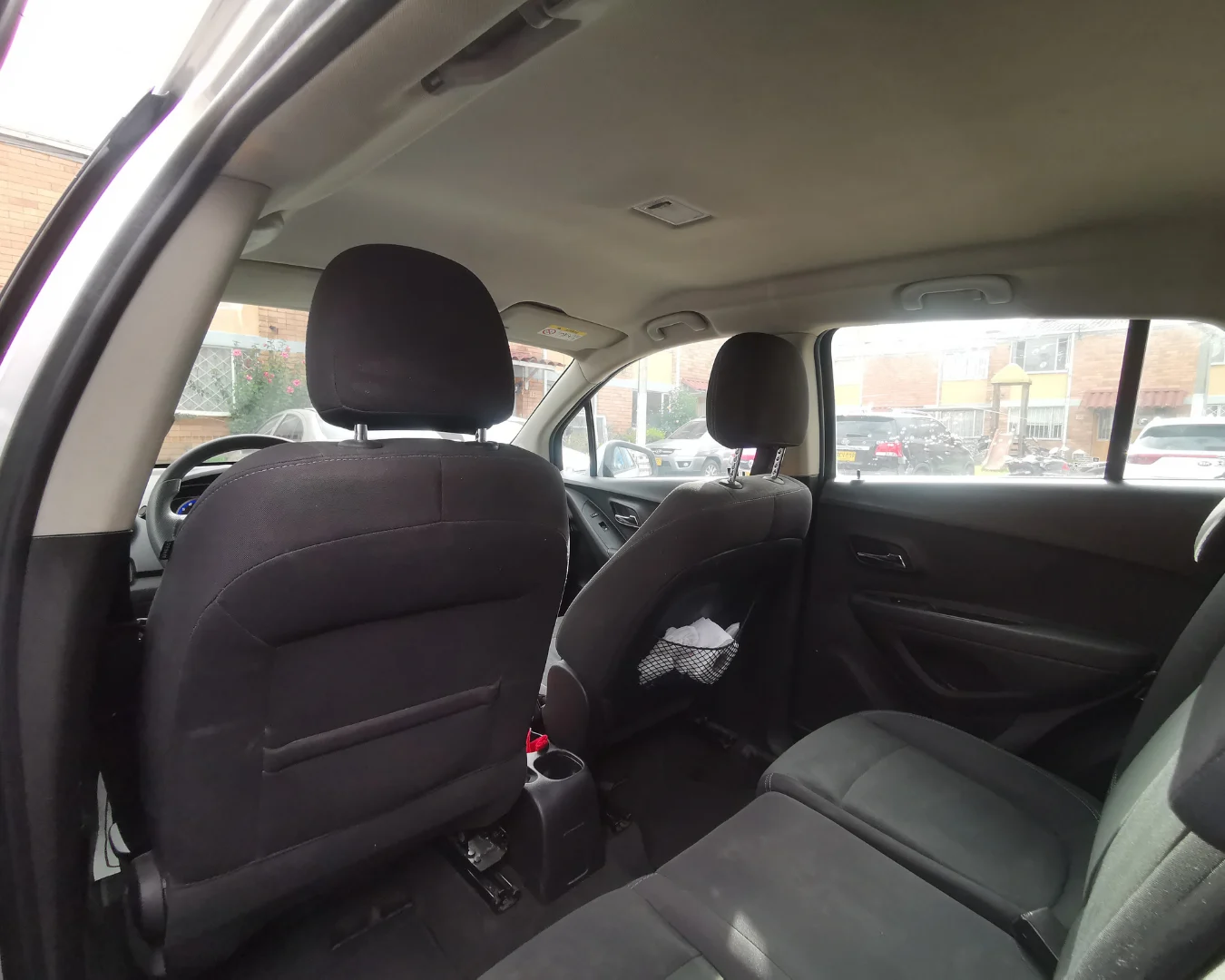 Caminhonete Chevrolet Tracker 2016 ls en Bogotá — foto 14