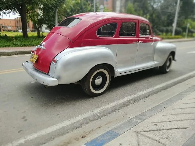 Sedã Dodge Plymouth 1947 Plymouth deluxe en Funza — foto 13