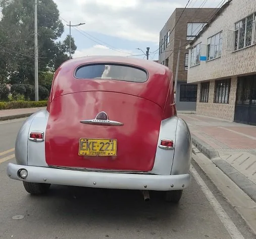 Sedã Dodge Plymouth 1947 Plymouth deluxe en Funza — foto 14