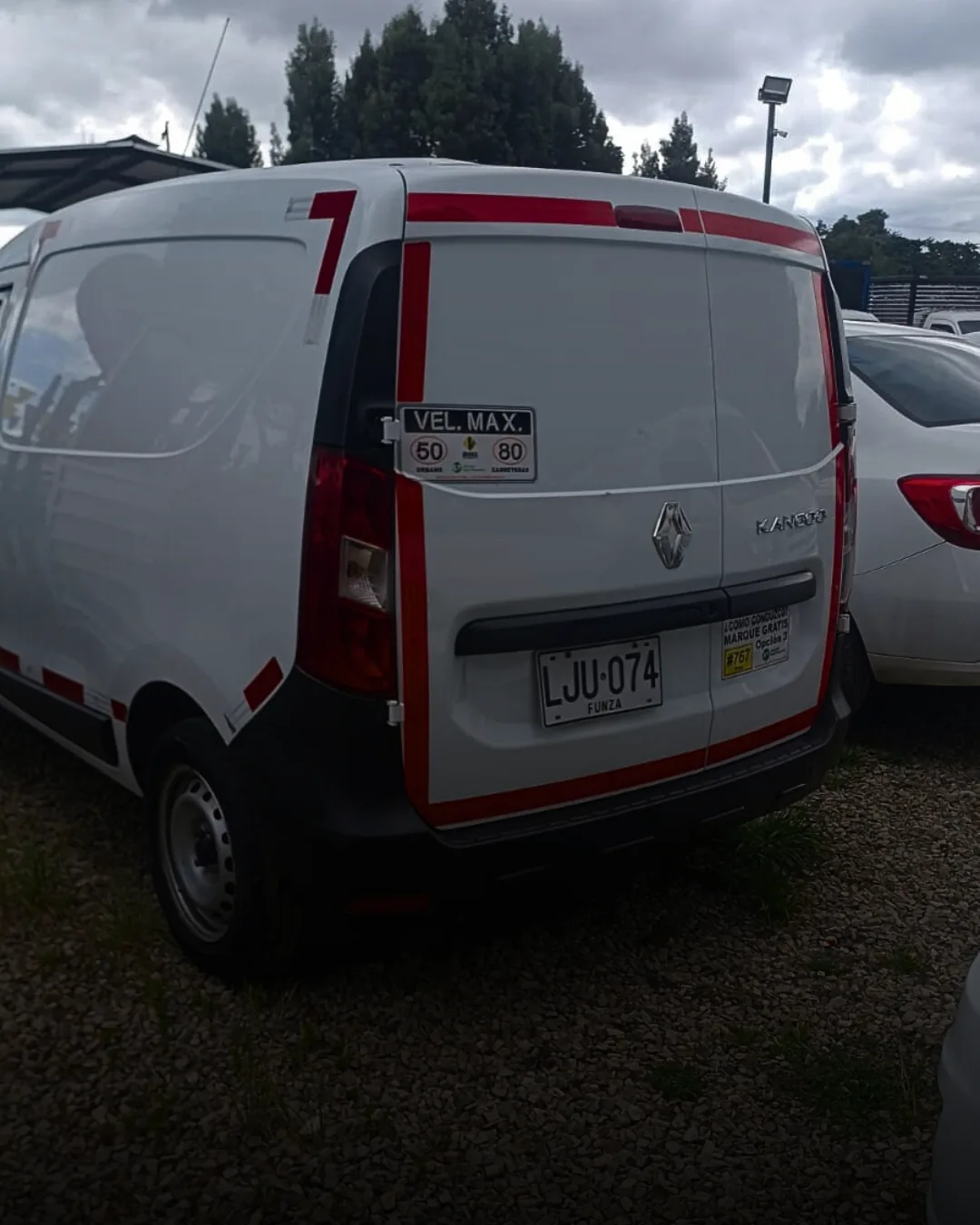 MiniVan Renault Kangoo 2023 en Chía — foto 3