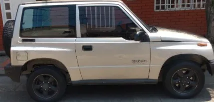 Camioneta Chevrolet Vitara Chevrolet 2006 Tres puertas en Cali — foto 4