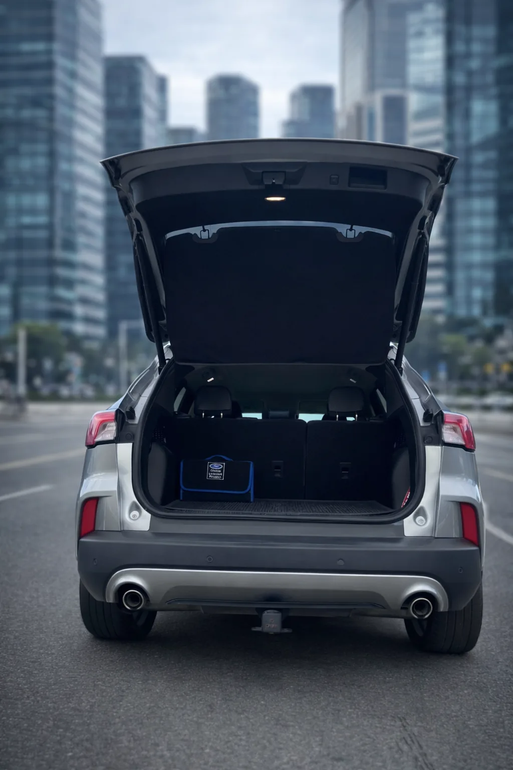 SUV Ford Escape 2021 Titanium en Cota — foto 5