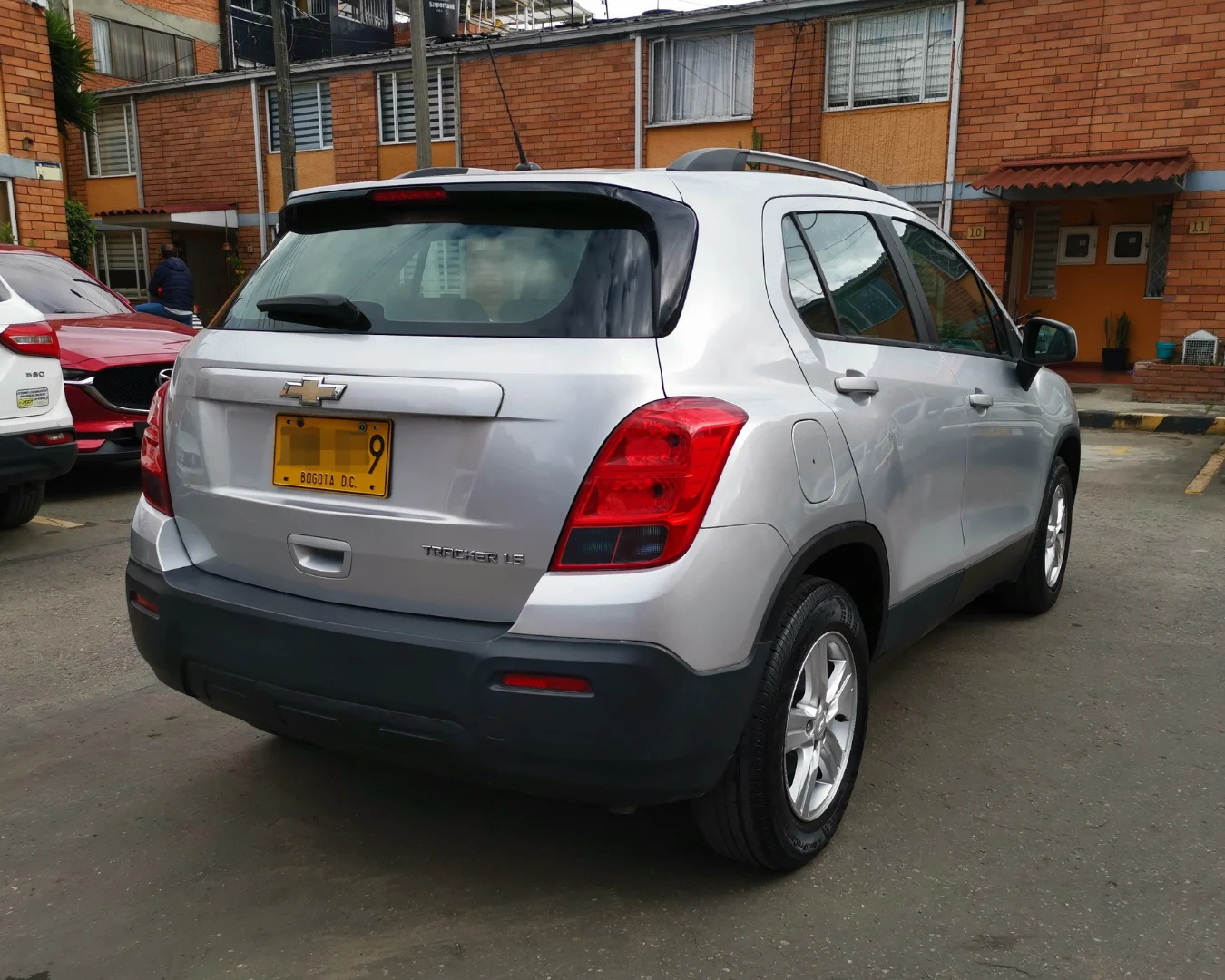 Caminhonete Chevrolet Tracker 2016 ls en Bogotá — foto 6