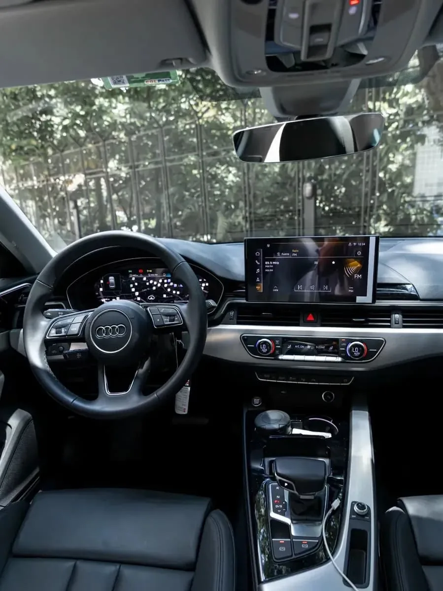 Sedán Audi A4 40 TFSI 2025 en Barranquilla — foto 5