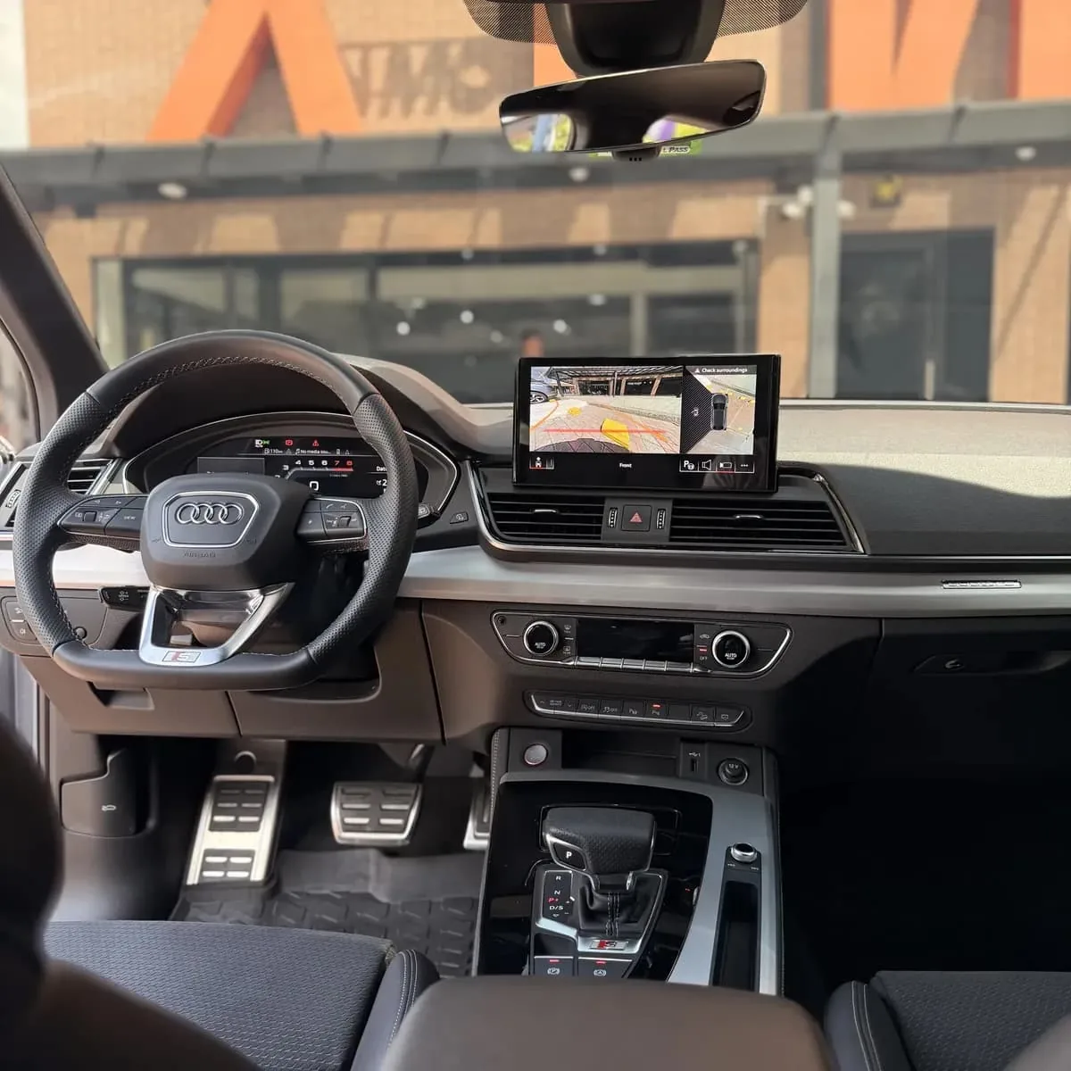 SUV Audi SQ5 Sportback 2024 en Bogotá — foto 7