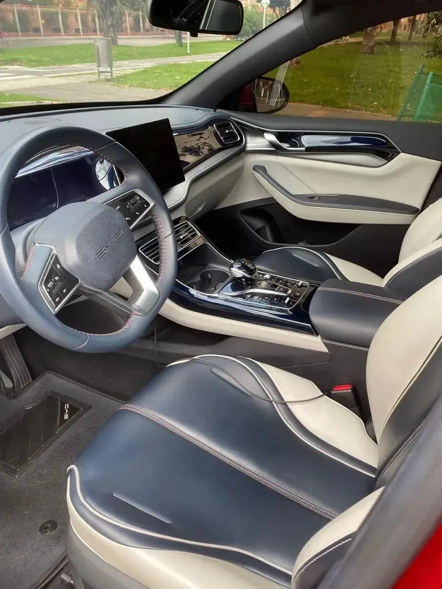 Sedã BYD Quin Plus 2024 en Medellín — foto 5