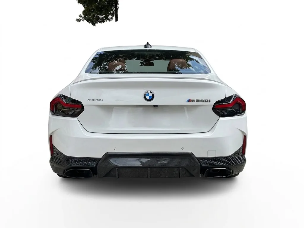 Sedán BMW M240i 2026 en Medellín — foto 5