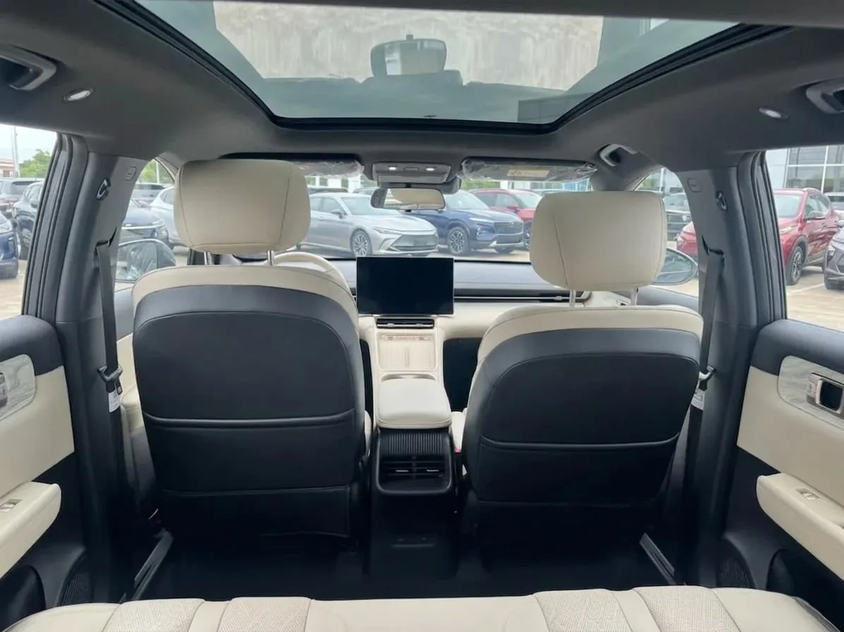 SUV Chevrolet Captiva EV Premier 2026 en Bogotá — foto 6