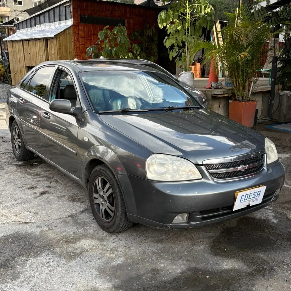 Sedã Chevrolet Optra 2008 en Envigado