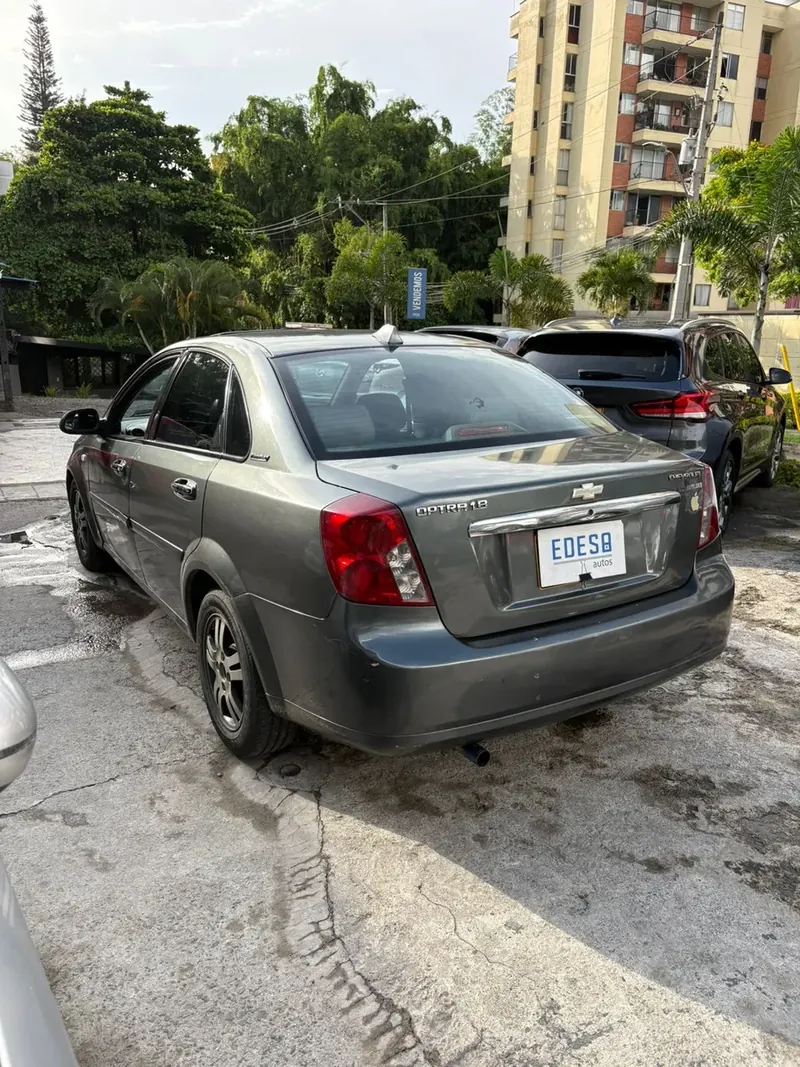 Chevrolet Optra 2008 a gasolina en Envigado — foto 4 de 11