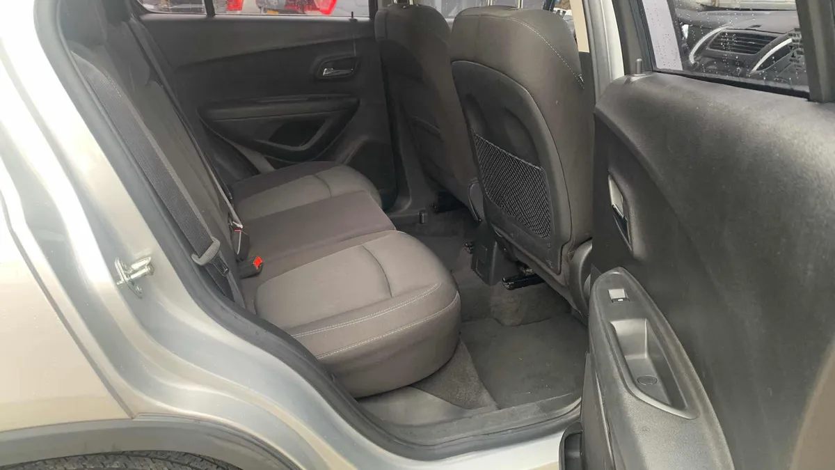 SUV Chevrolet Tracker 2016 en Manizales — foto 9
