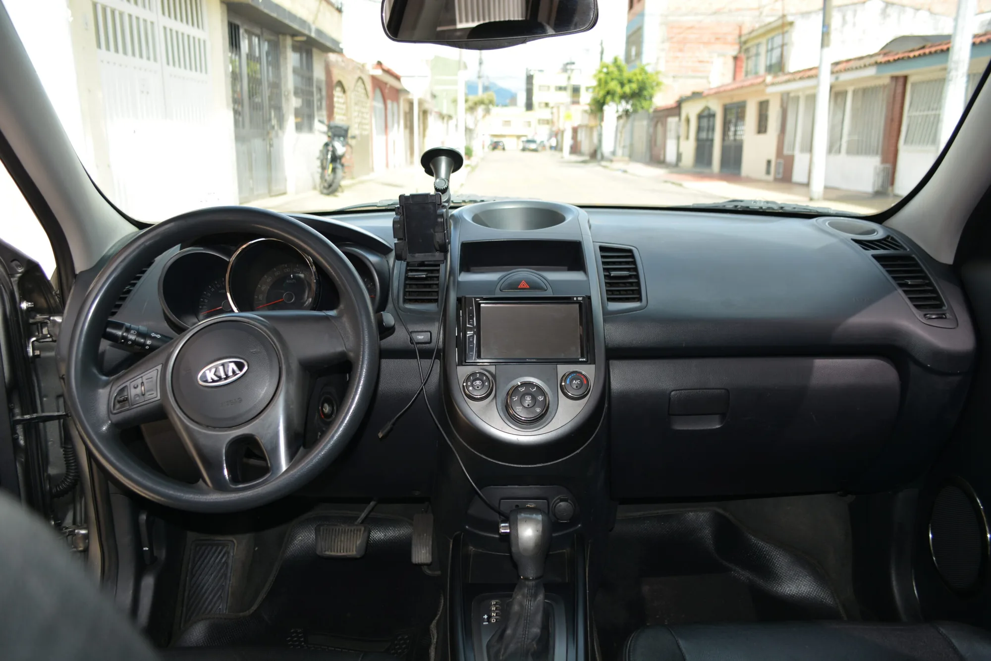 SUV Kia Soul 2011 en Bogotá — foto 6