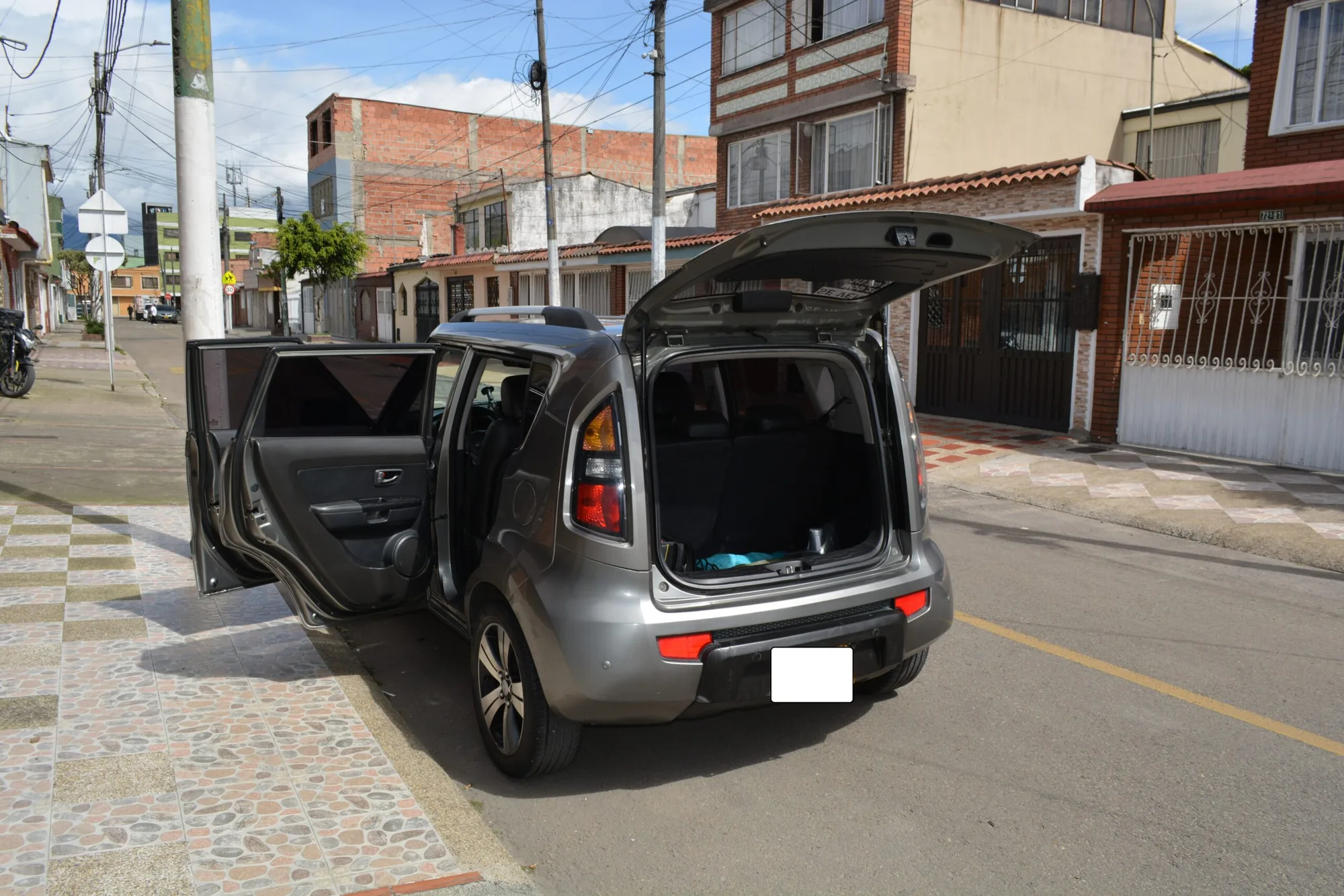 SUV Kia Soul 2011 en Bogotá — foto 7
