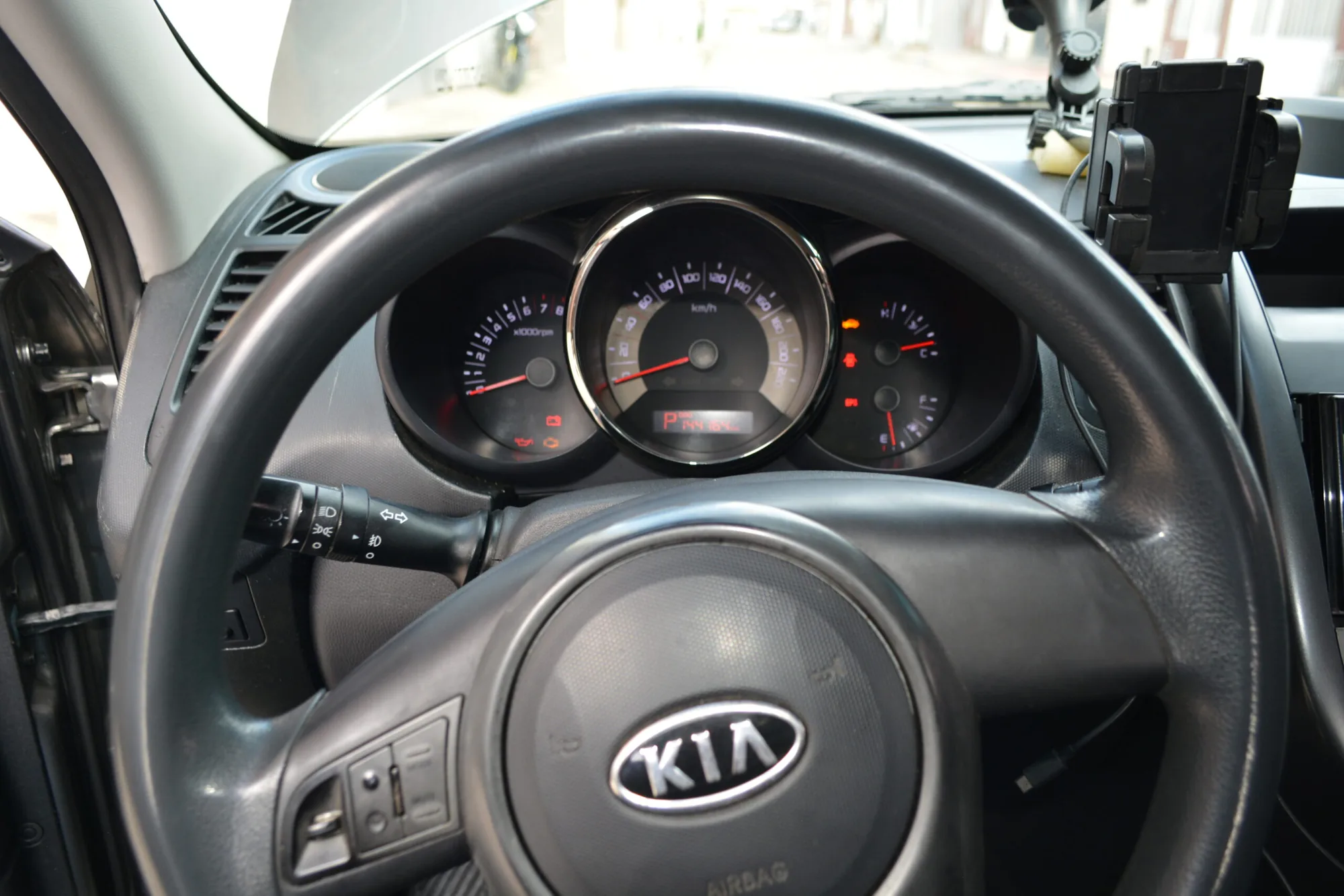 SUV Kia Soul 2011 en Bogotá — foto 8