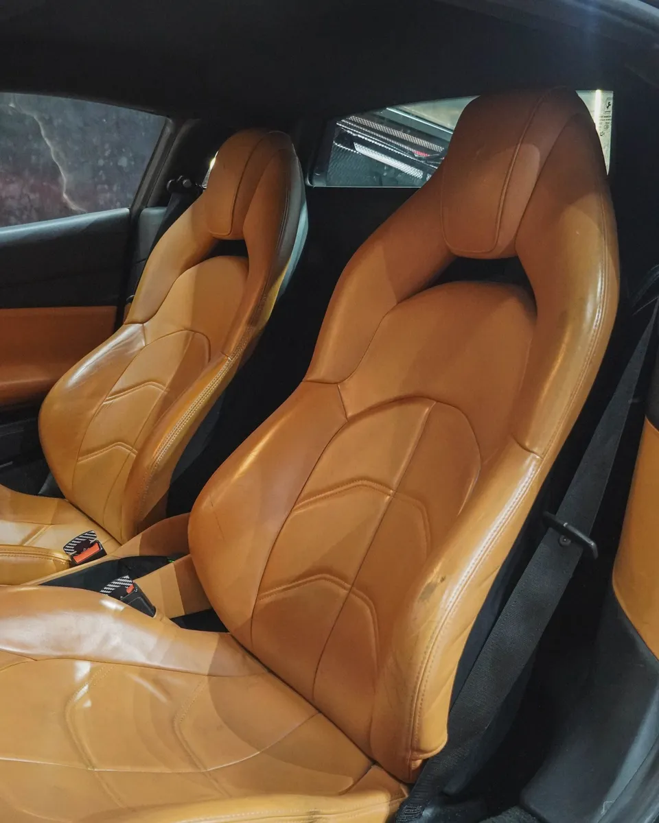Cupê Ferrari 488 GTB 2016 en Medellín — foto 12