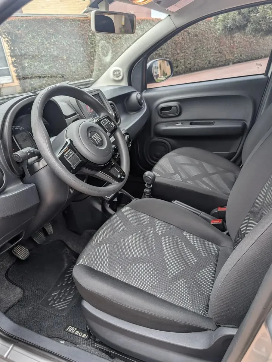 Hatchback Fiat Mobi 2024 en Cali — foto 6