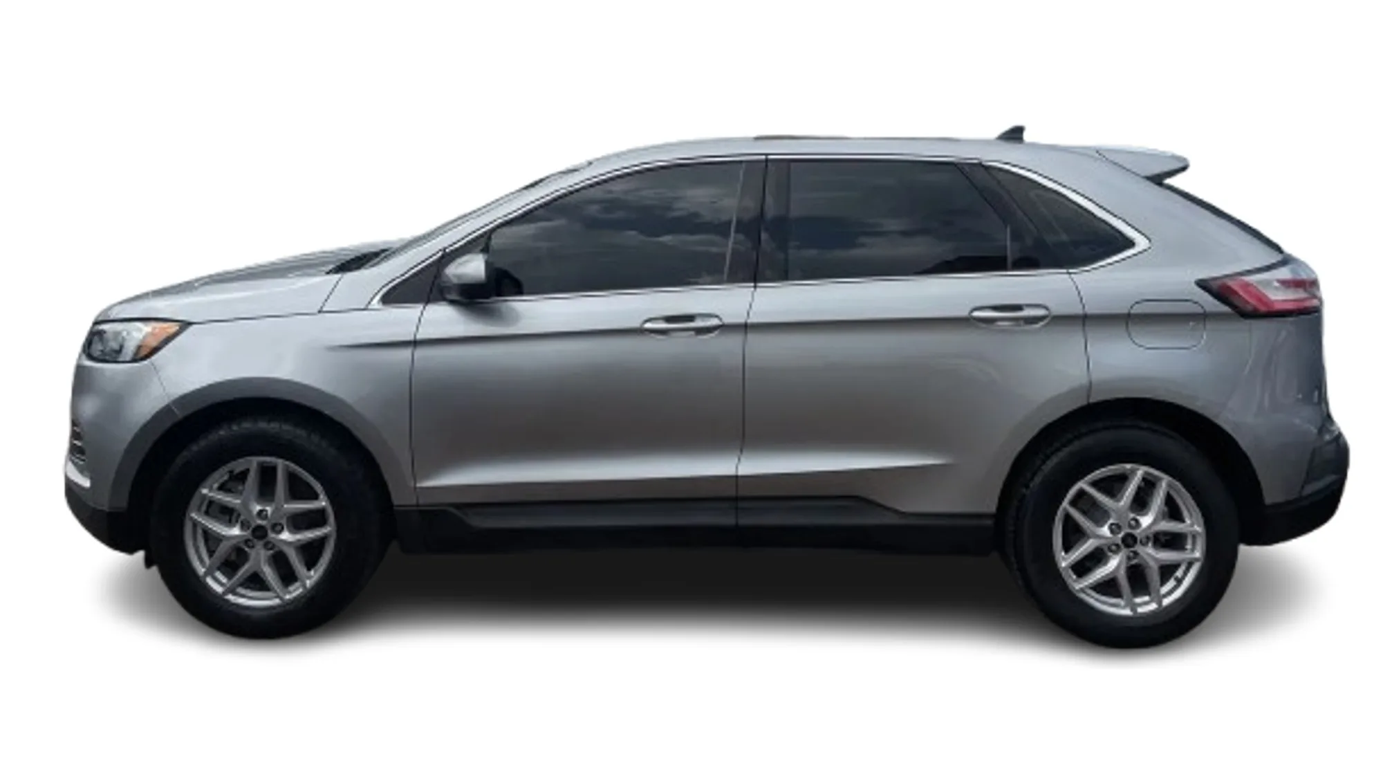 SUV Ford Edge SEL 2023 en Bello — foto 3
