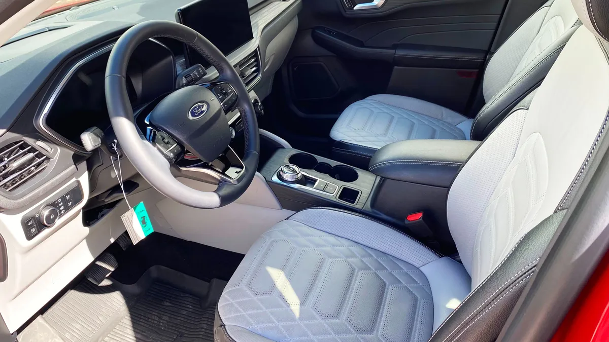 SUV Ford Escape 2024 en Pasto — foto 12
