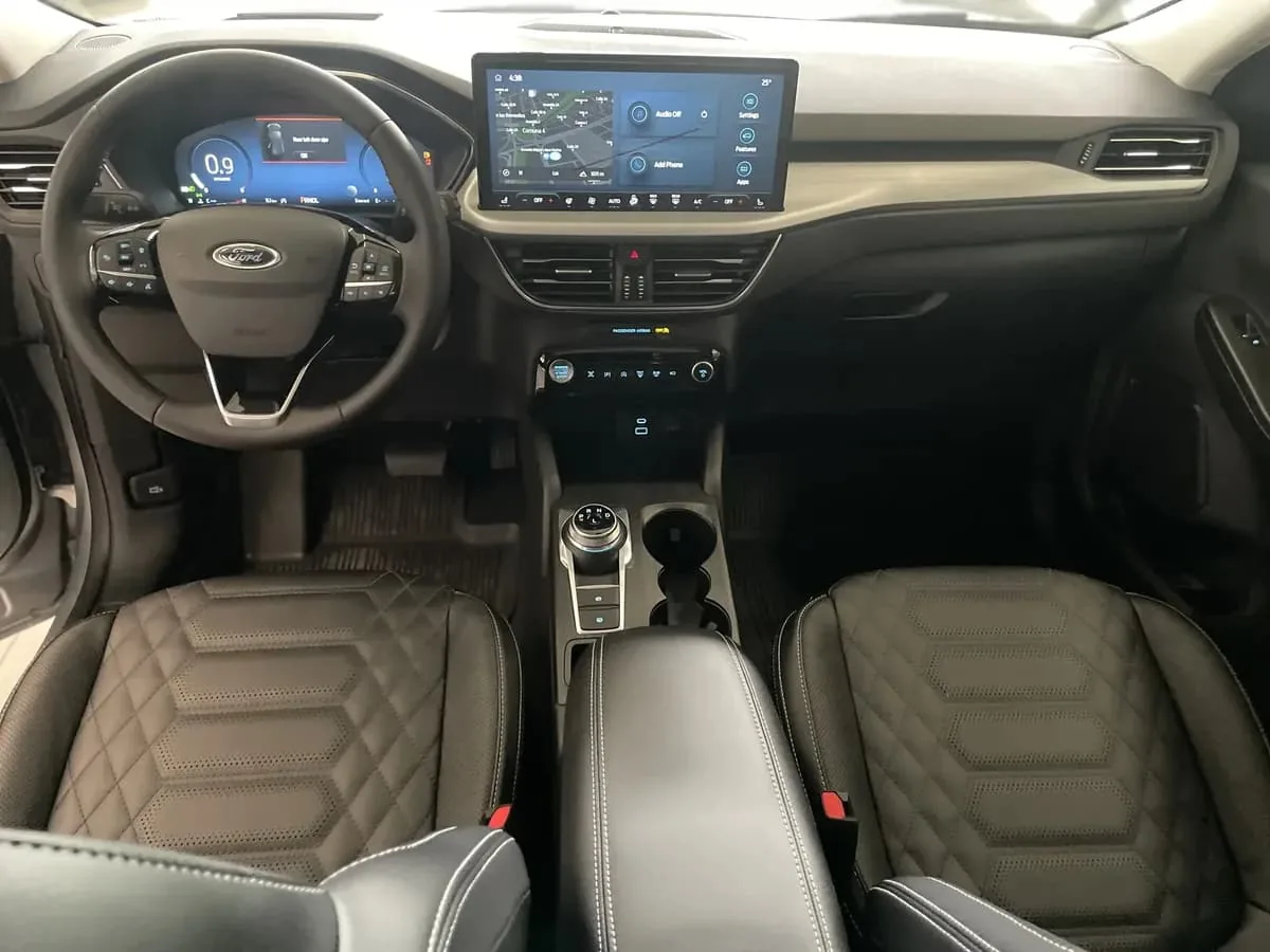 SUV Ford Escape Platinum 2025 en Barranquilla — foto 4