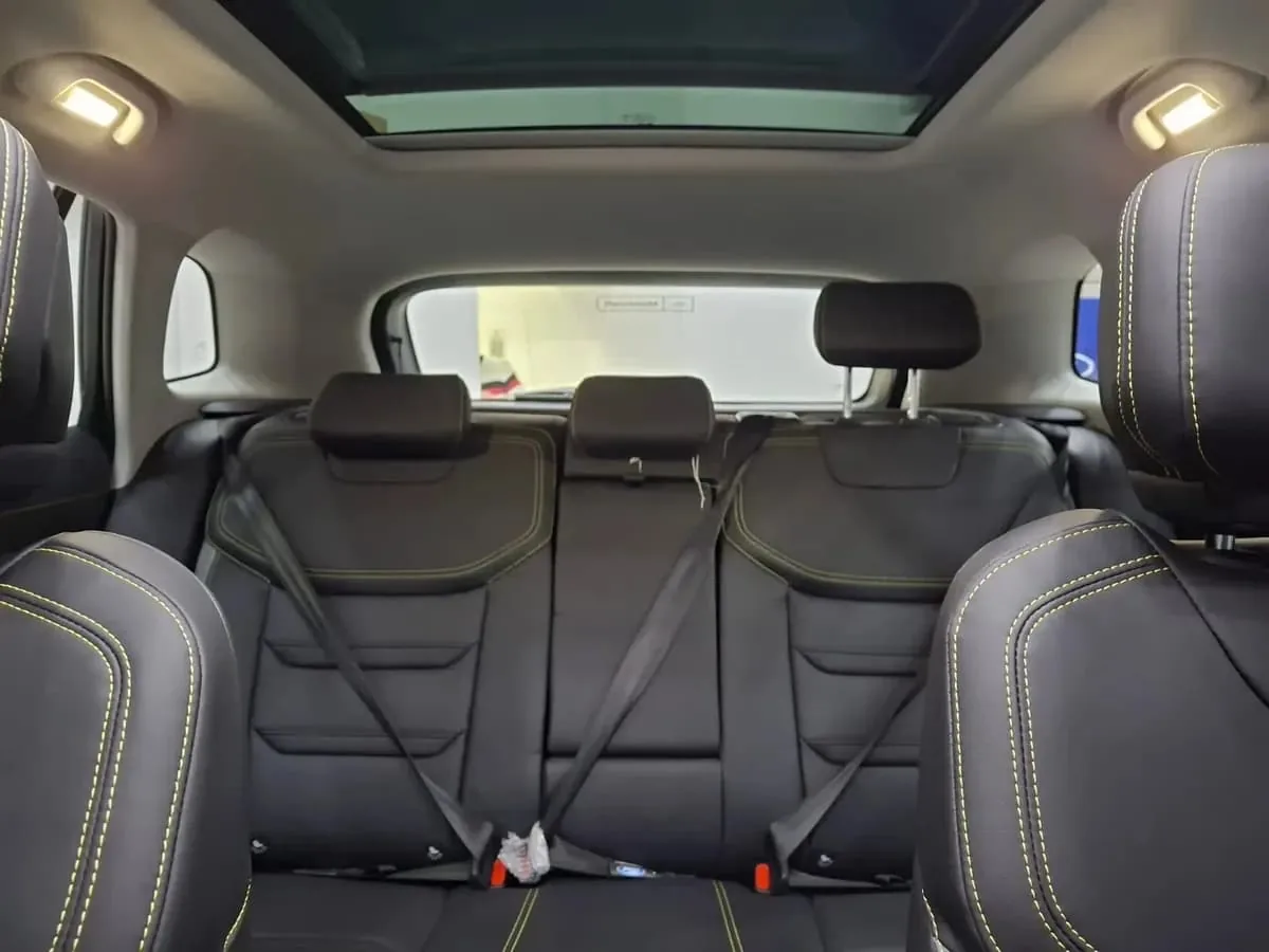 SUV Ford Territory Titanium 2026 en Bogotá — foto 7