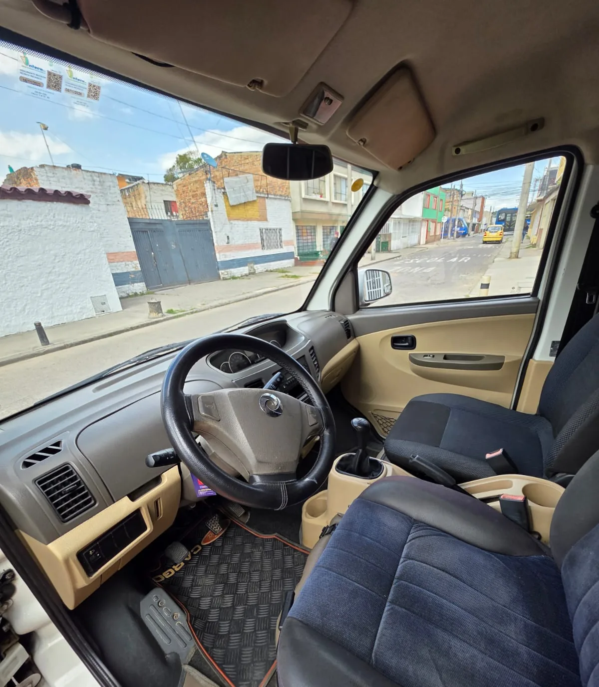 Dongfeng VVT 2015 MINIVAN en Bogotá — foto 8