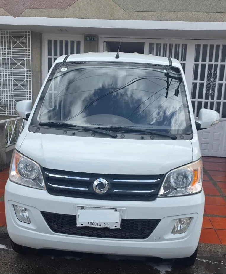 Dongfeng VVT 2015 MINIVAN en Bogotá — foto 2