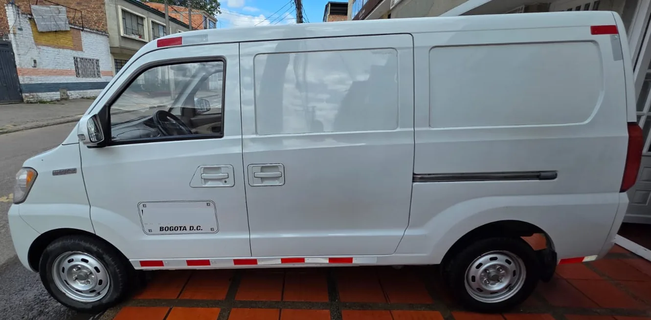 Dongfeng VVT 2015 MINIVAN en Bogotá