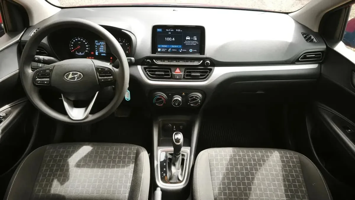 Sedán Hyundai Accent HB20S 2024 en Bucaramanga — foto 6
