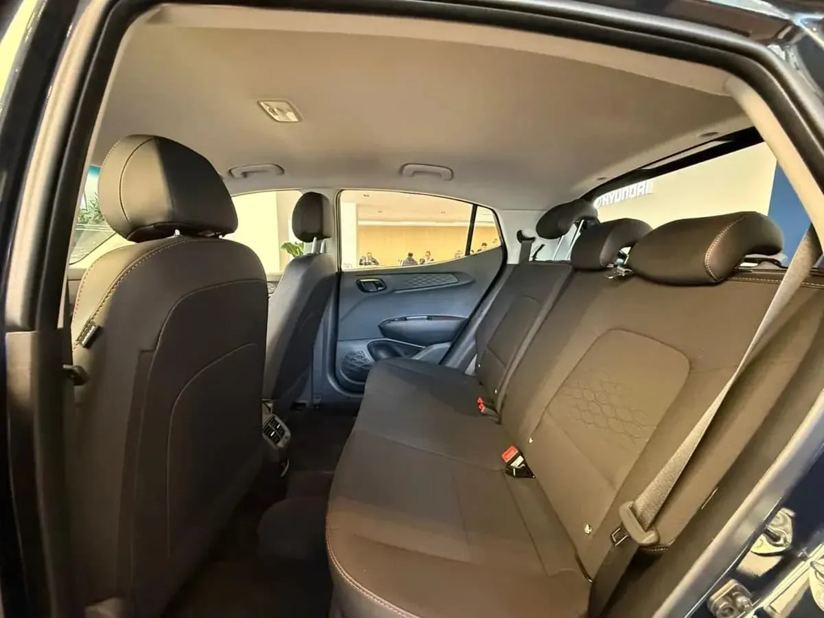 Hatchback Hyundai Grand i10 2027 en Cali — foto 8