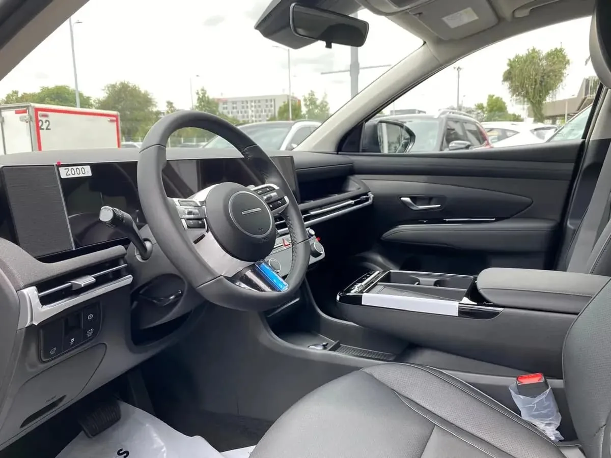 SUV Hyundai Tucson Premium 2027 en Medellín — foto 5