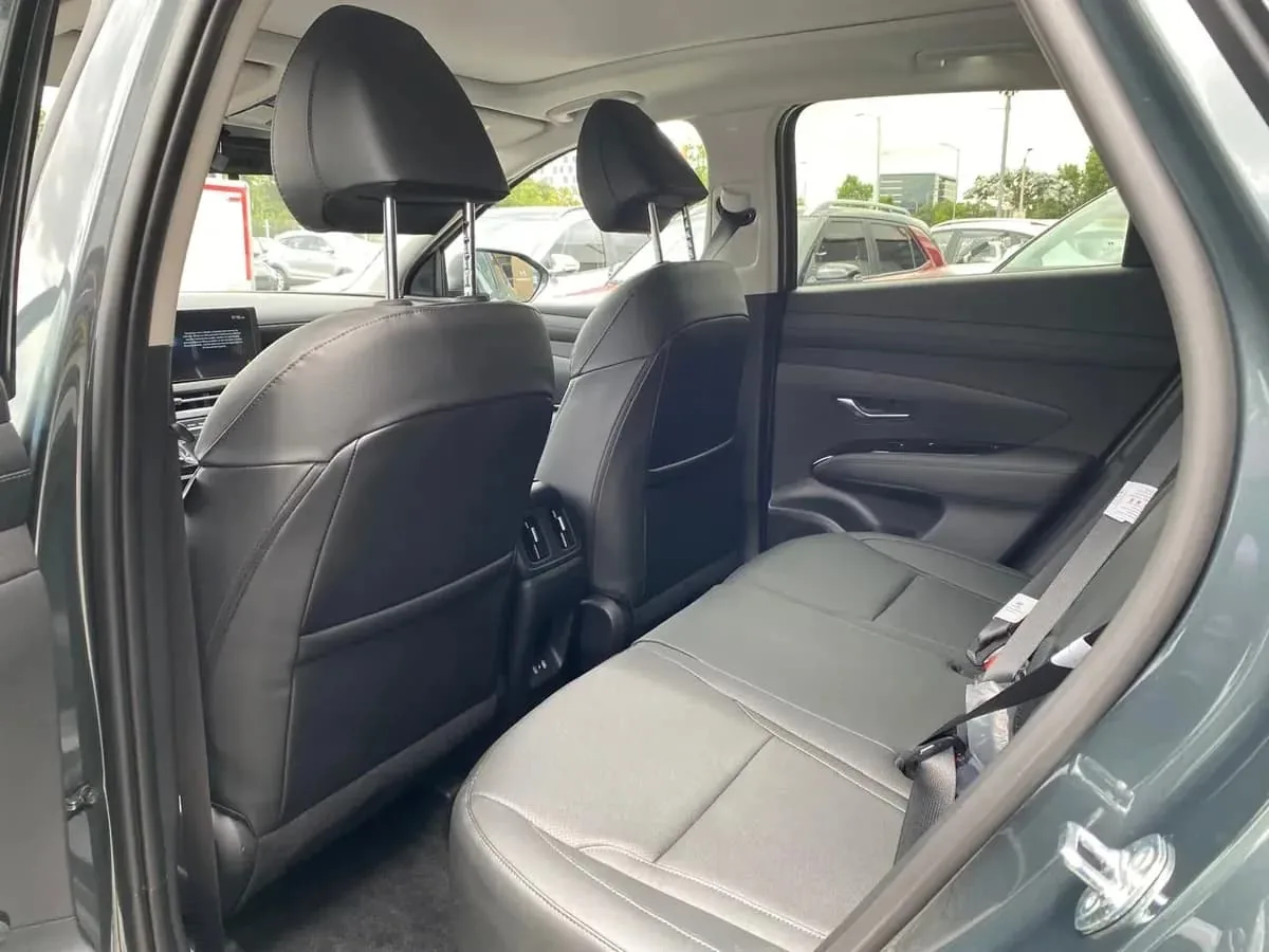 SUV Hyundai Tucson Premium 2027 en Medellín — foto 7