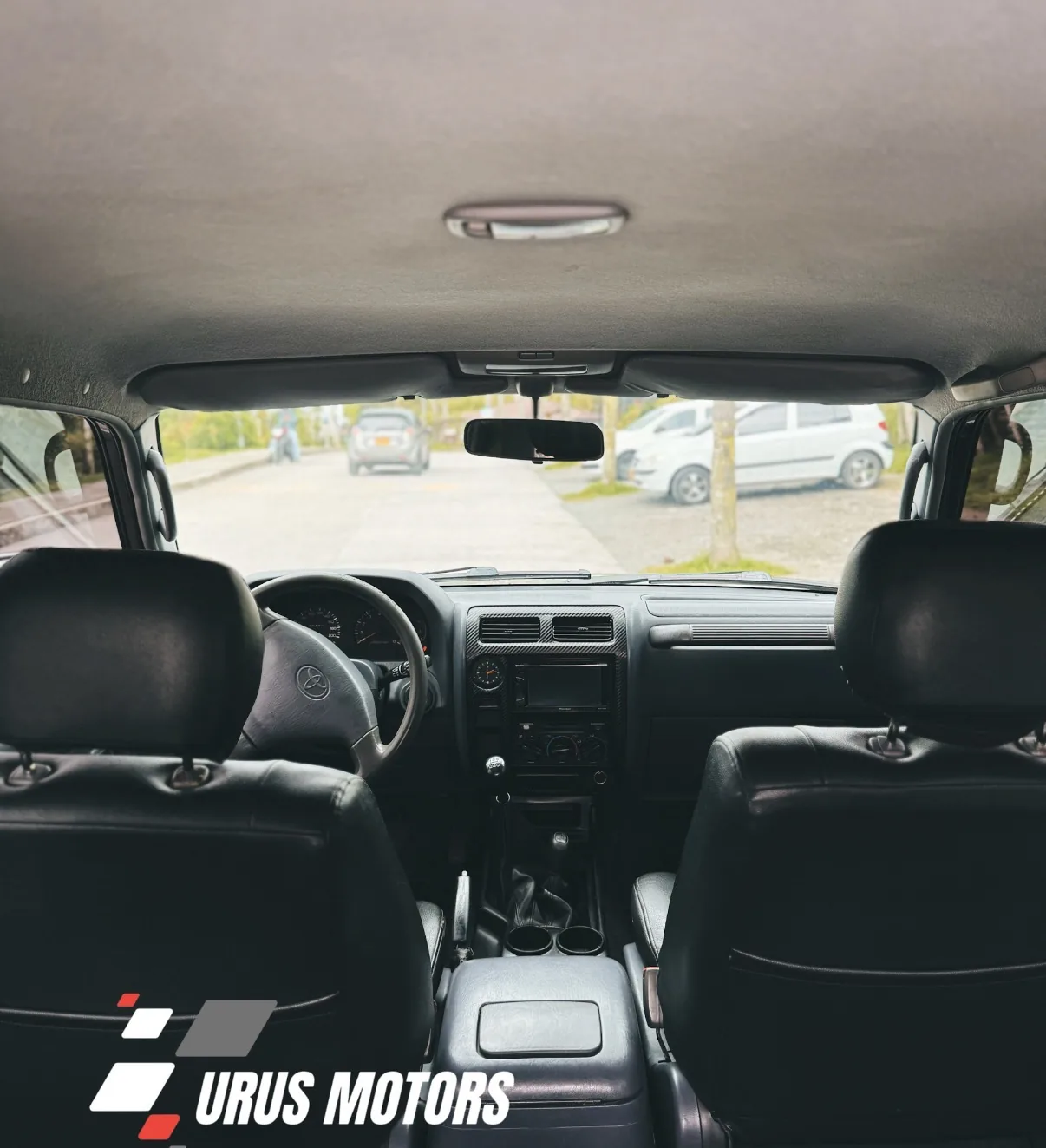 SUV Toyota Prado Sumo GX 2004 Sumo 2.7 4x4 mecánica en Manizales — foto 6