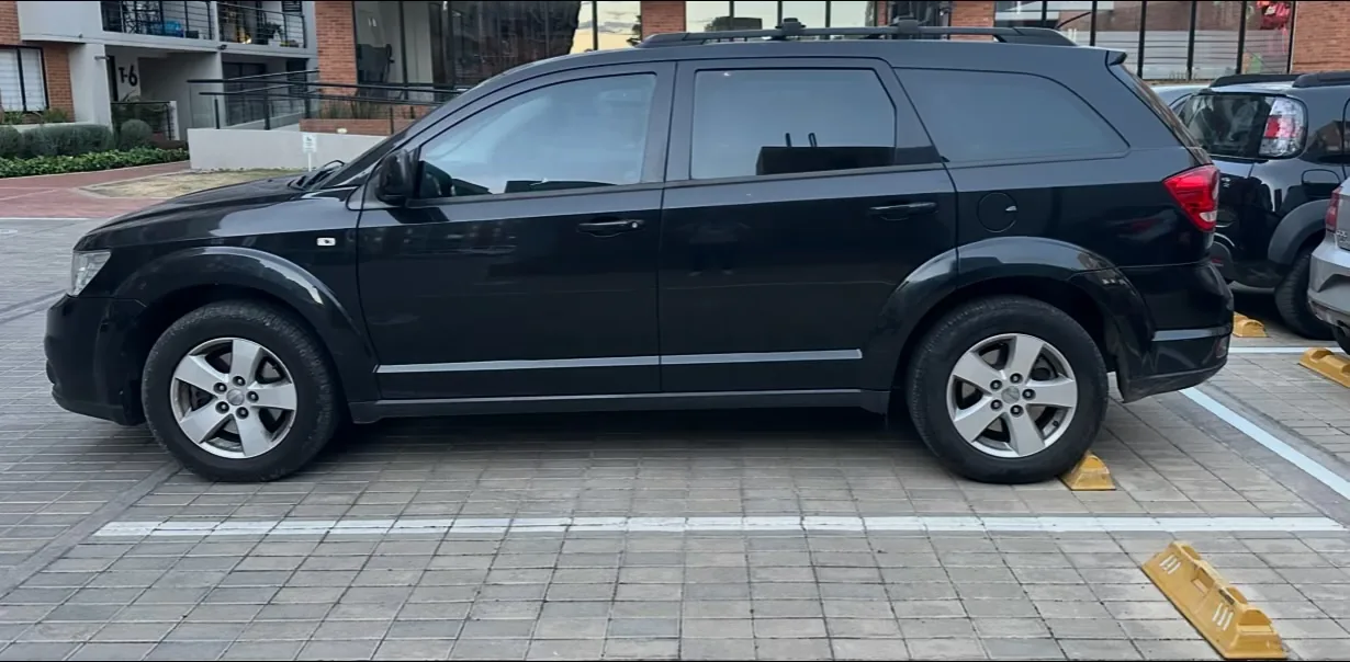 Wagon Dodge Journey 2013 en Cajicá — foto 4