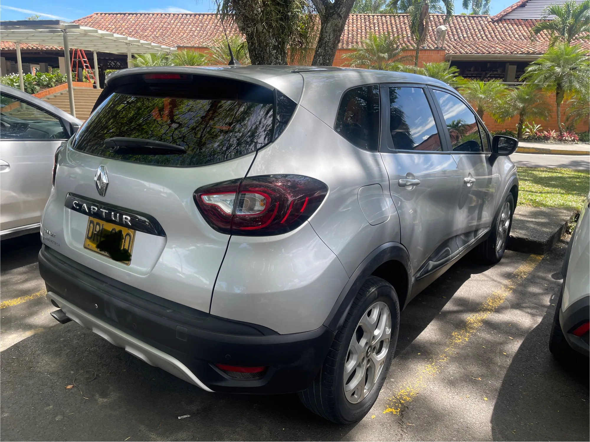 SUV Renault Captur 2018 en Pereira — foto 2