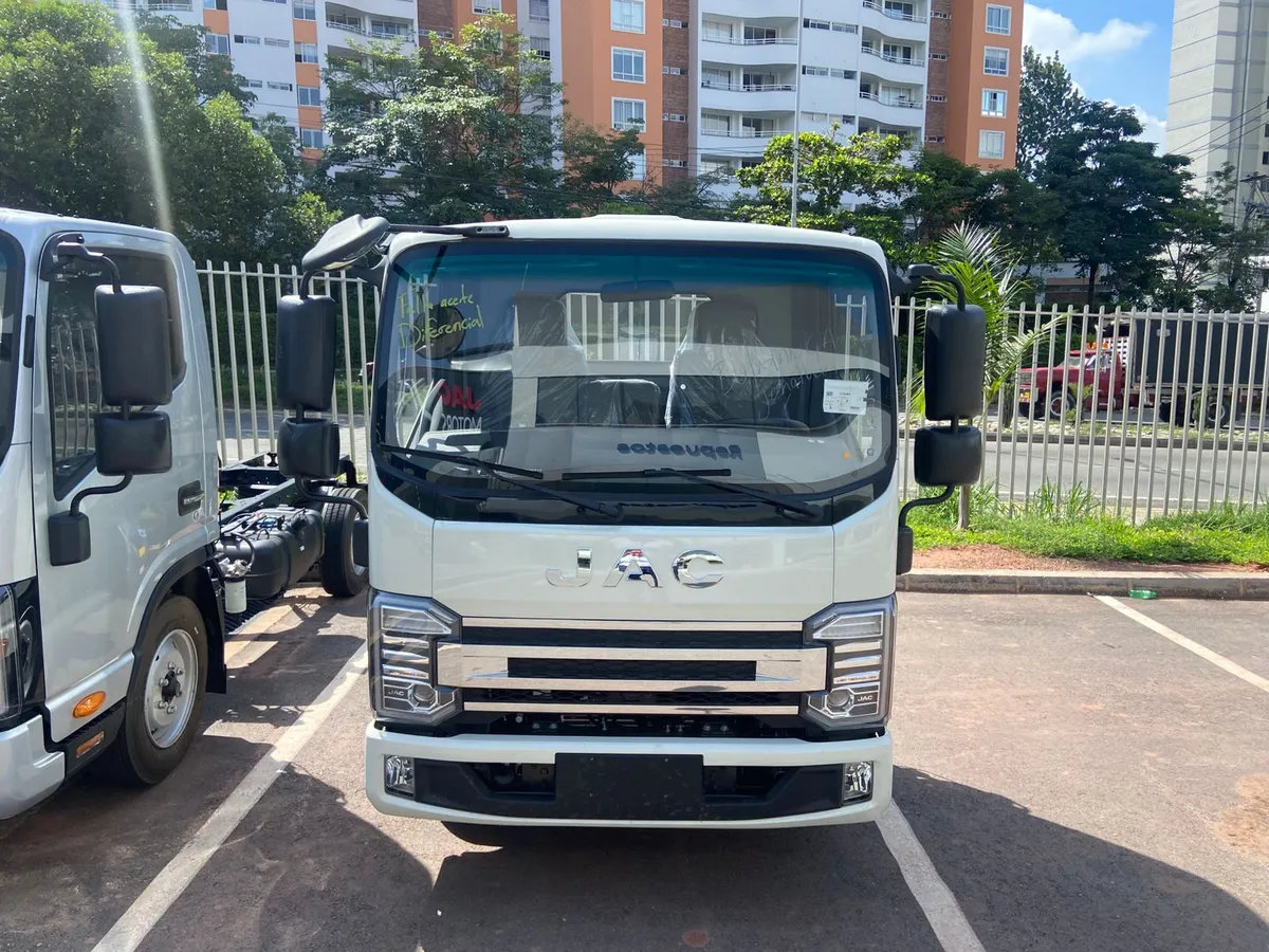 Cabine-Chassi JAC JHR 2026 en Floridablanca