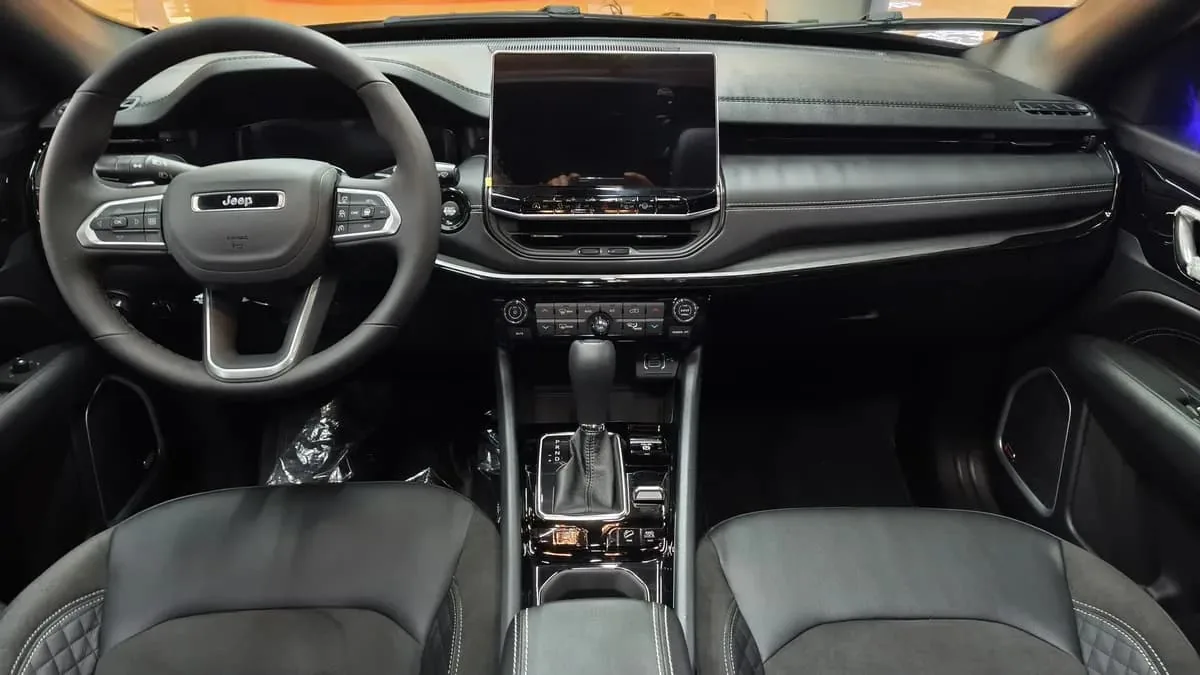SUV Jeep Compass Blackhawk 2026 en Cúcuta — foto 6