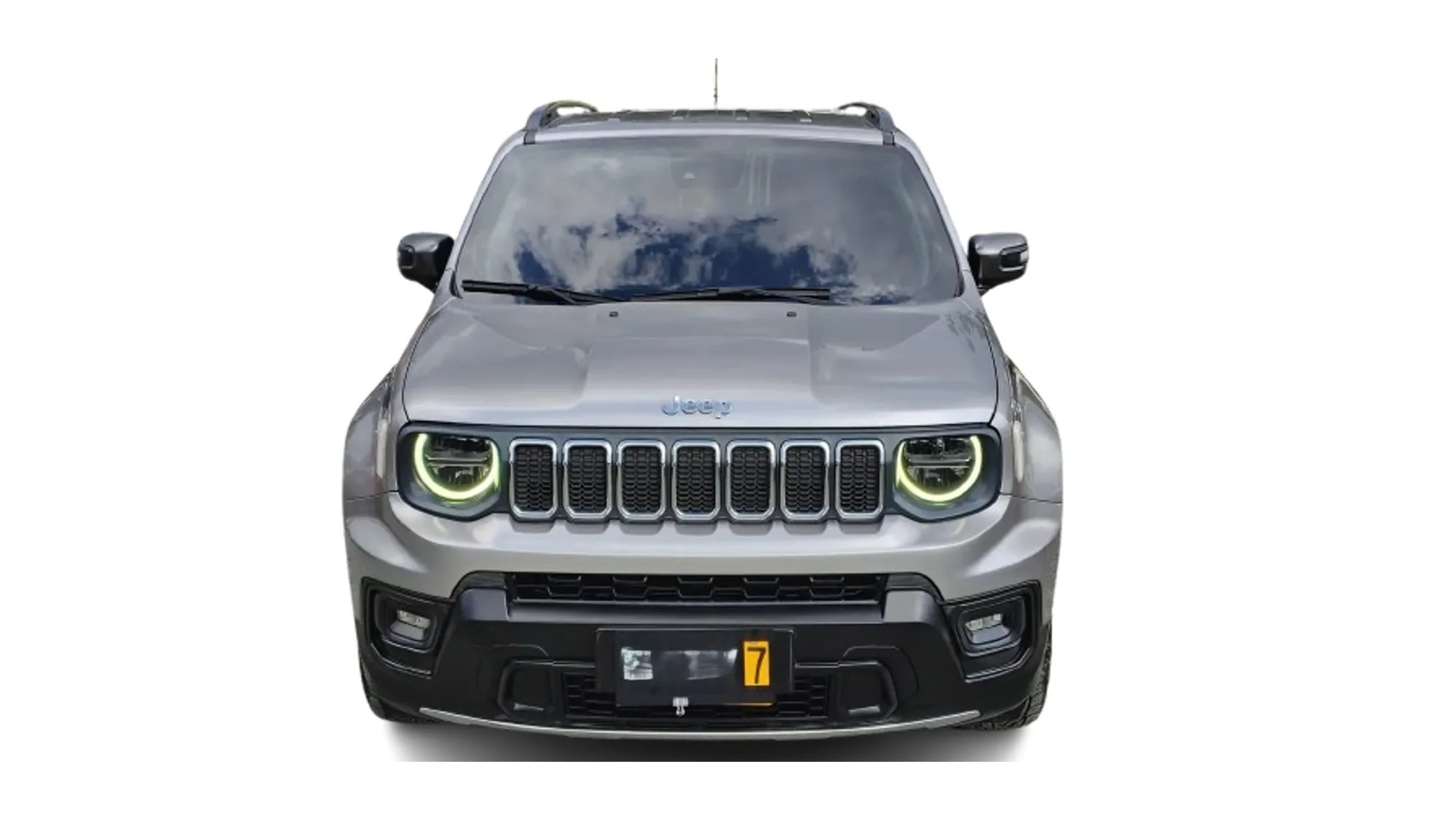 SUV Jeep Renegade Longitude 2024 en Medellín — foto 2