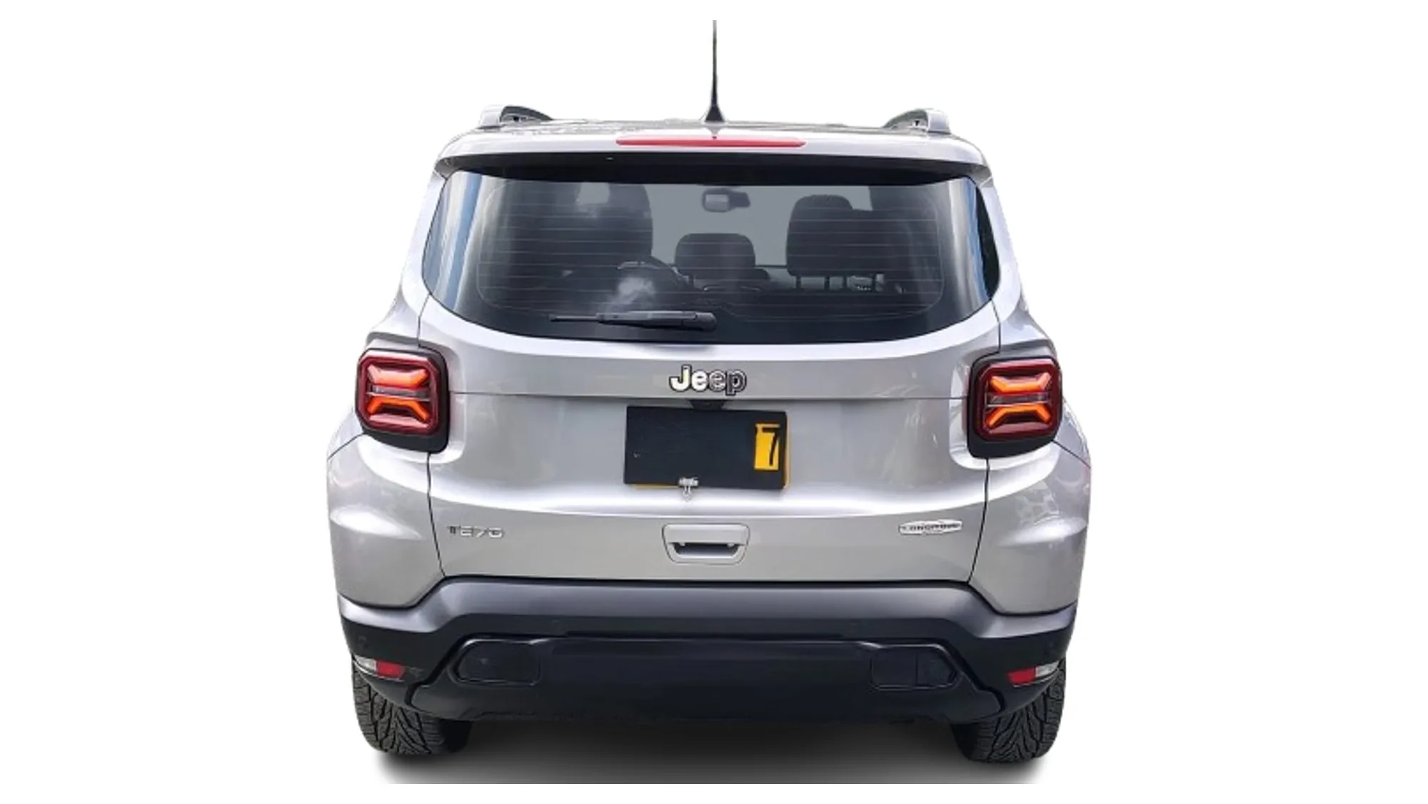 SUV Jeep Renegade Longitude 2024 en Medellín — foto 4