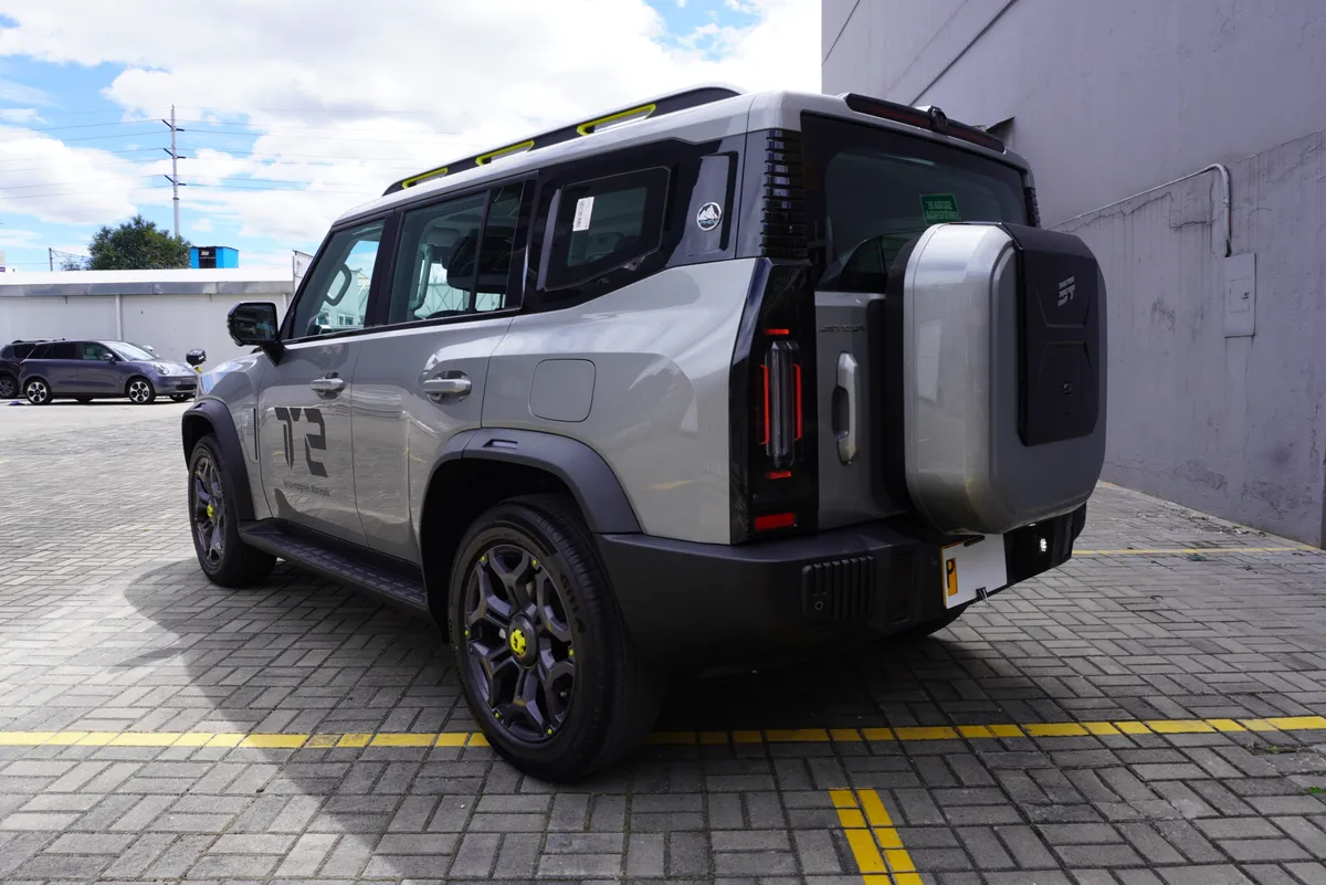 SUV Jetour T2 2026 en Bogotá — foto 3