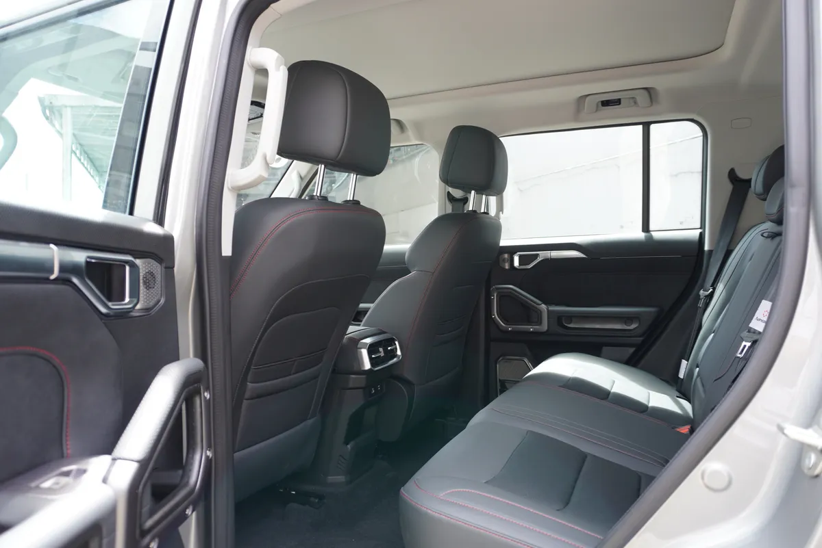 SUV Jetour T2 2026 en Bogotá — foto 8