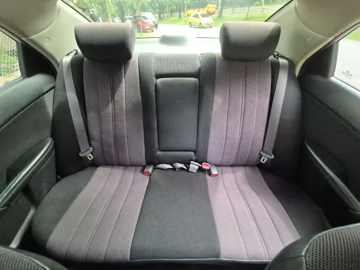Sedã Kia Cerato Forte 2012 en Sabaneta — foto 7
