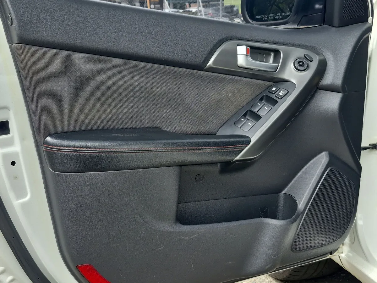 Sedã Kia Cerato Forte 2012 en Sabaneta — foto 11