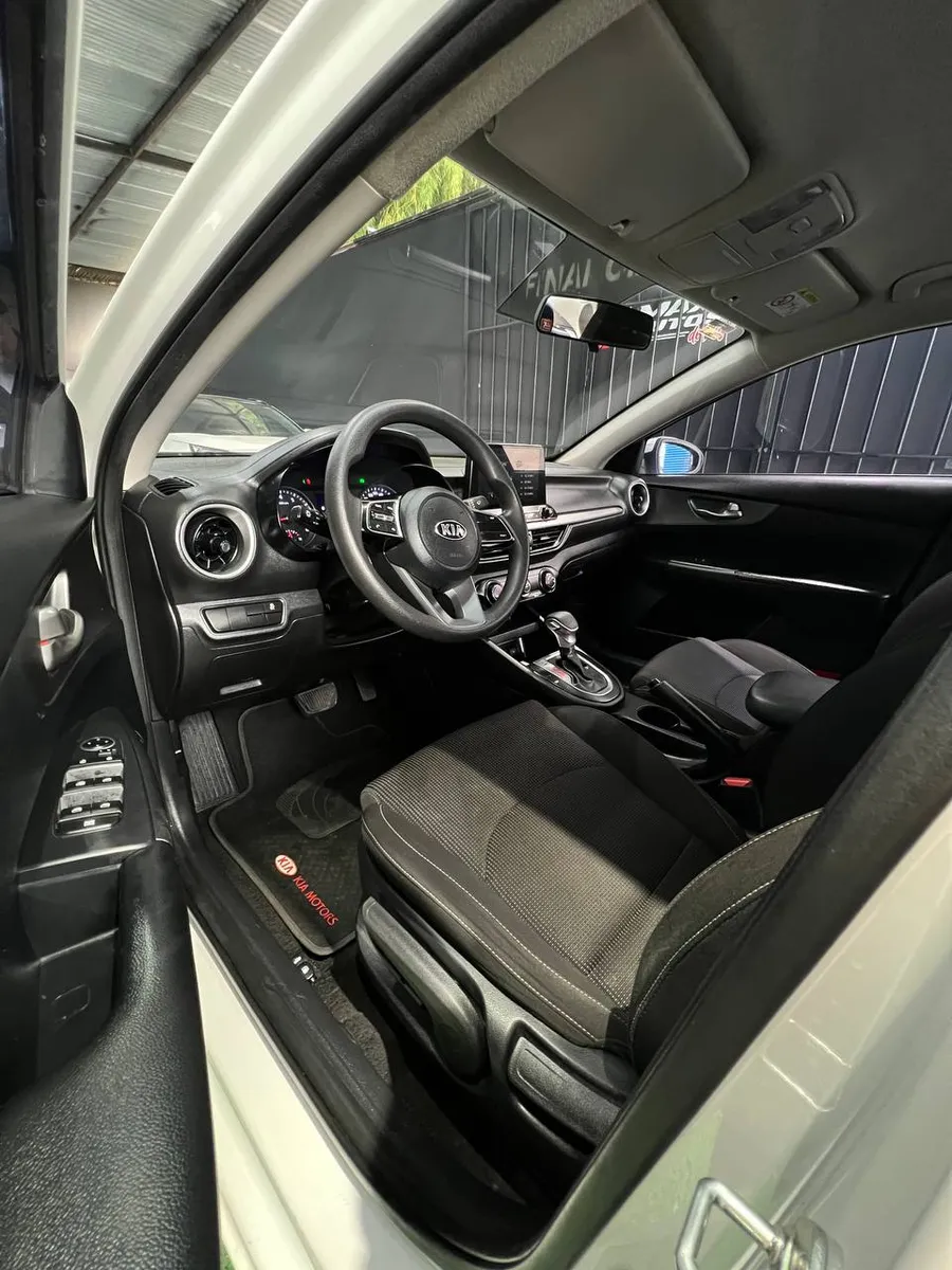 Sedã Kia Cerato Vivro 2019 1.6 Vivro Vibrant Aut en Dosquebradas — foto 7