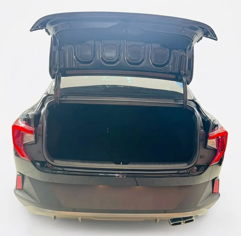 Sedã Kia K3 2027 GT Line en Bogotá — foto 6