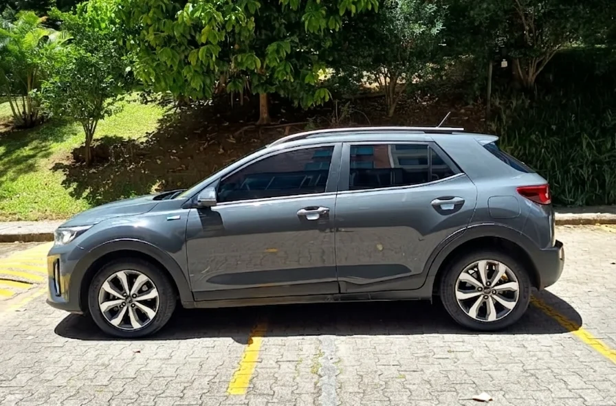 Hatchback Kia Stonic 2023 Zenith en Medellín