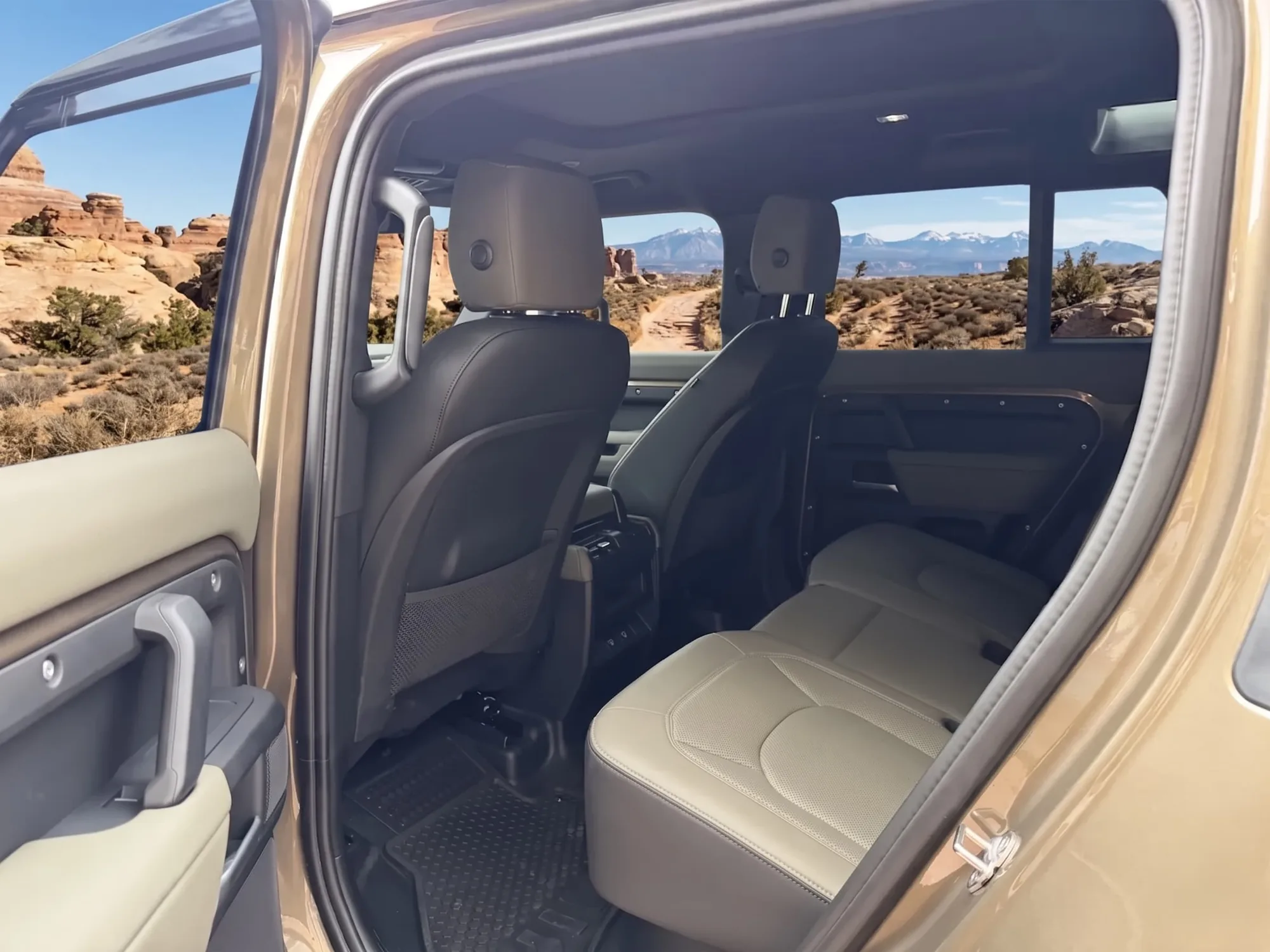 Caminhonete Land Rover Defender 2025 en Bucaramanga — foto 7