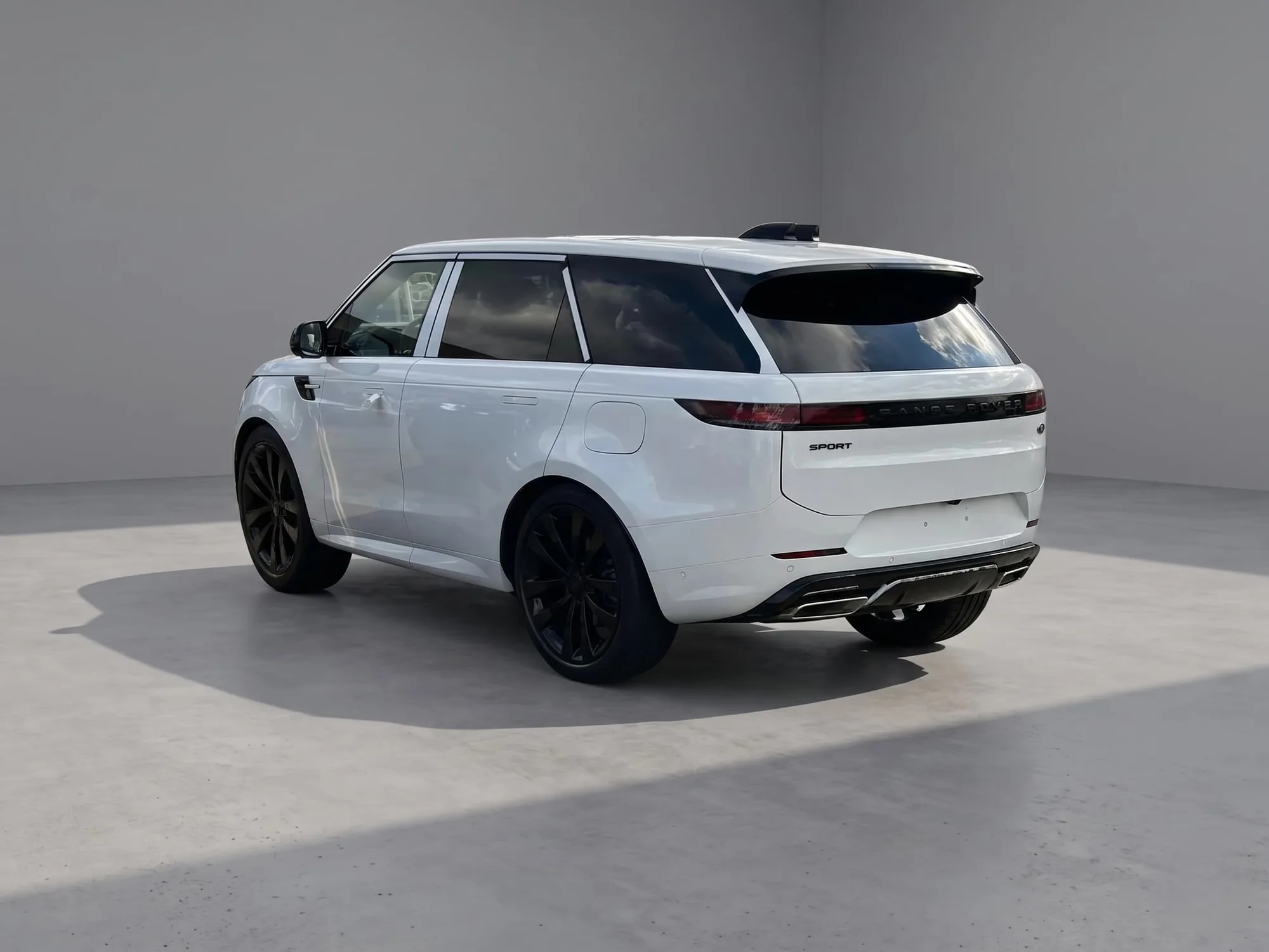 Camioneta Land Rover Range Rover Sport 2026 en Cúcuta — foto 3