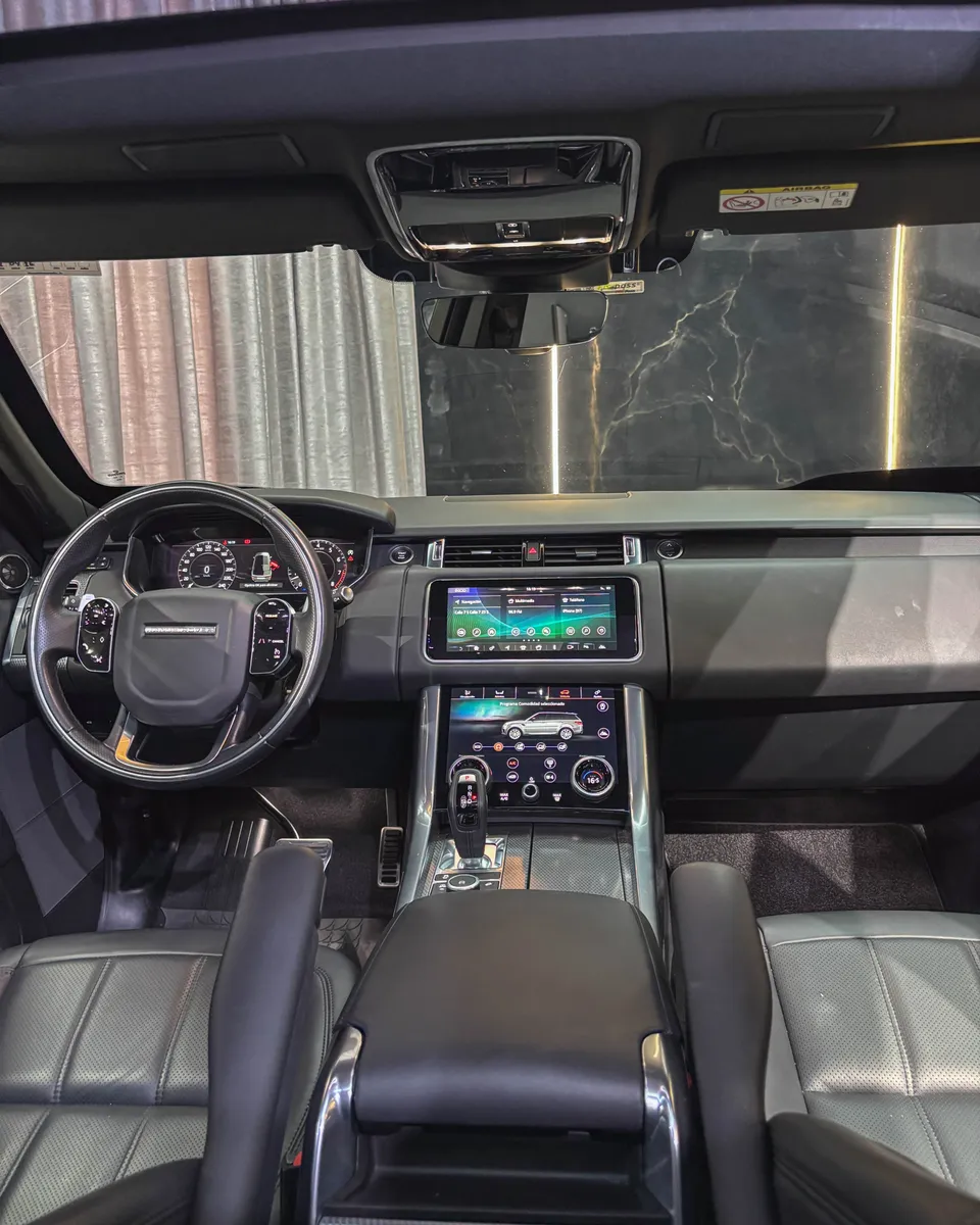 SUV Land Rover Range Rover Sport 2022 en Medellín — foto 8